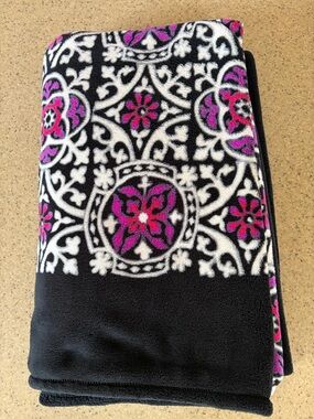 Vera Bradley Plush Charcoal Gray Throw Blanket